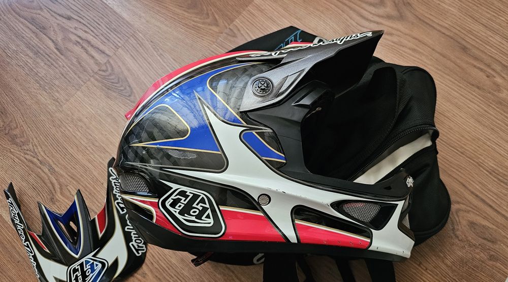 Каска TLD DH Troy Lee Designs D3 Carbon - Aaron Gwin