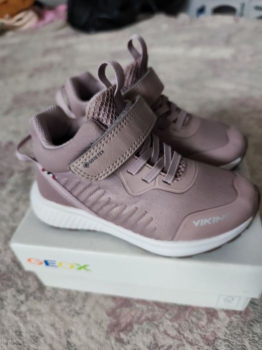 Детски маратонки VIKING.