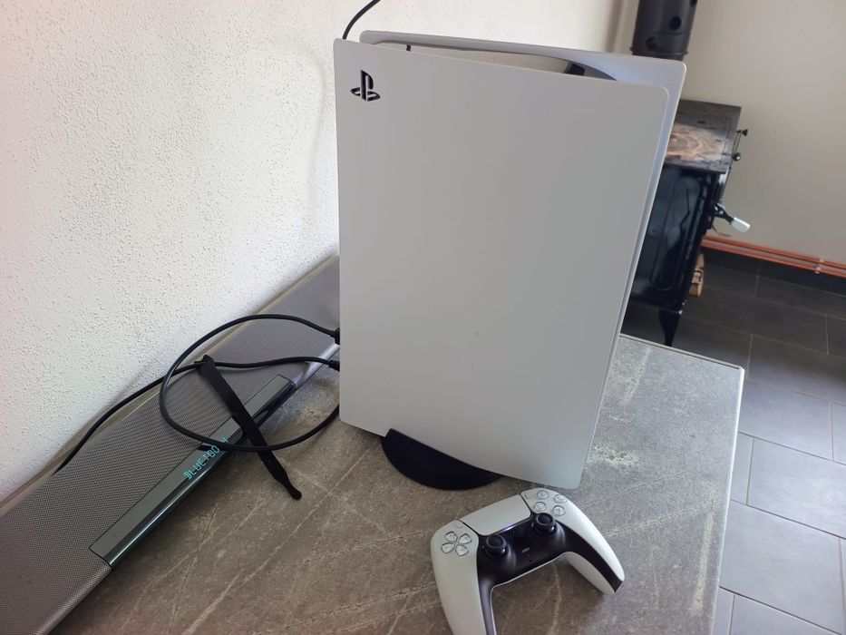 Vând PS5 DiskEdition cu jocuri