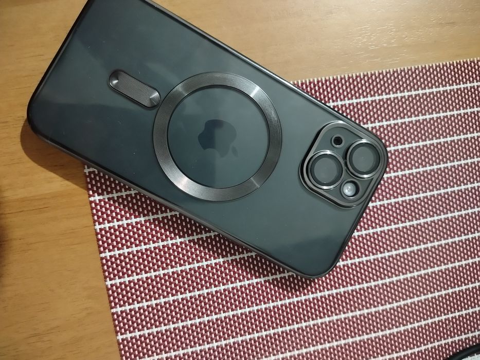 Продается айфон 15 128гб