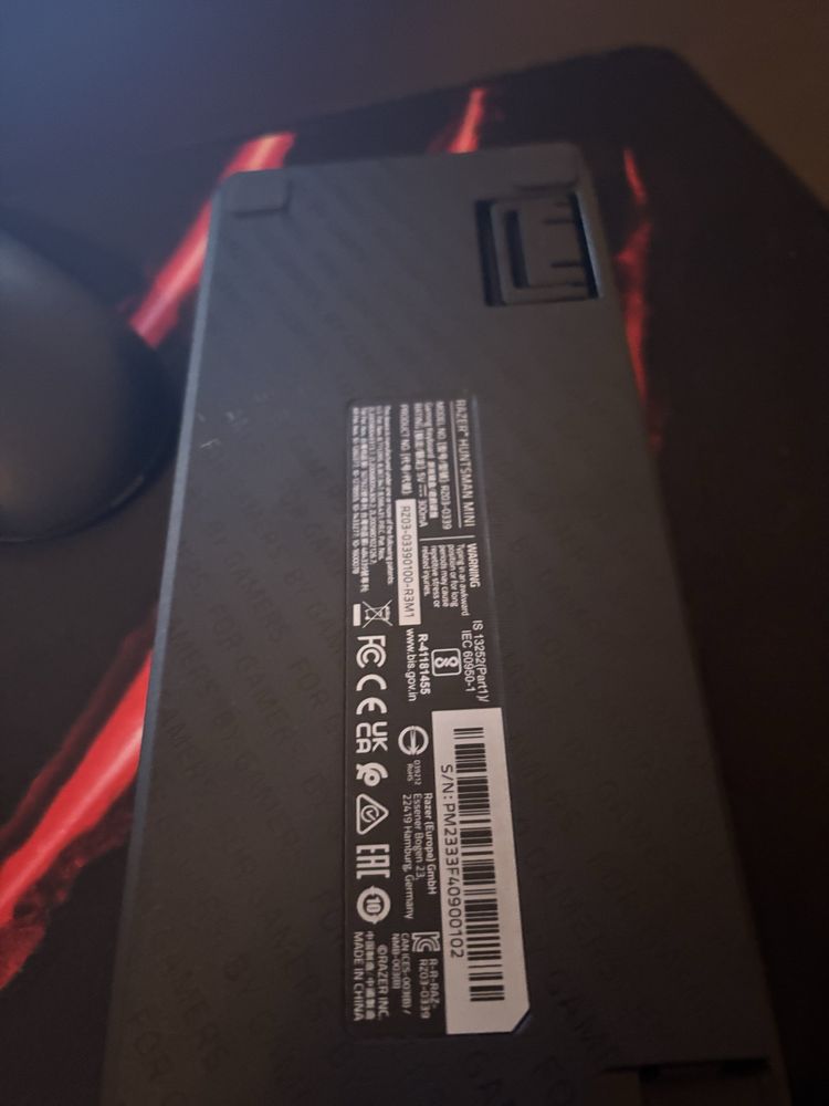Vand tastatura razer hantsman mini