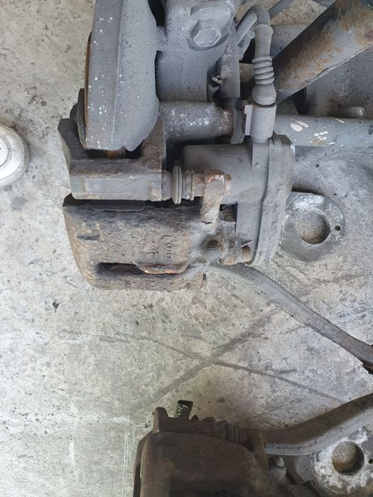 Etrier electric audi a4 b8