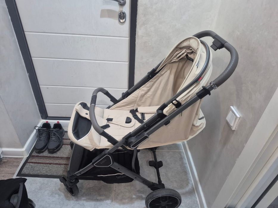 Коляска прогулочна Kidilo