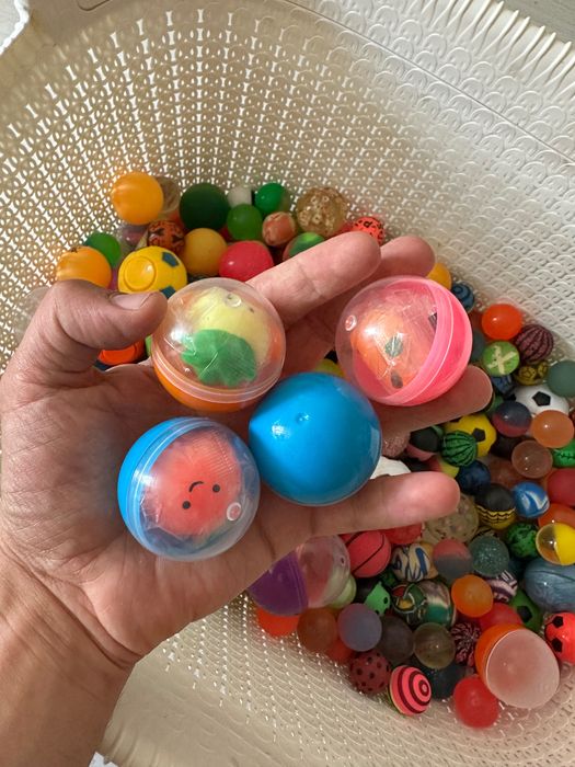 Топчета, Играчки пуфове подскачащи топчета Ново!!!