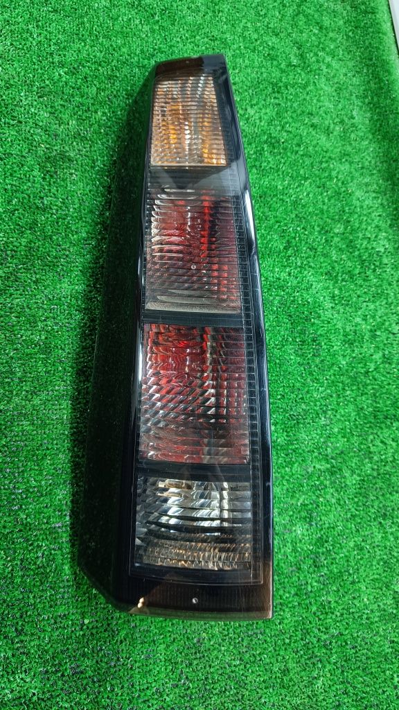 Stop Stanga Opel Meriva Cod 13196002 Tripla spate  Original GM