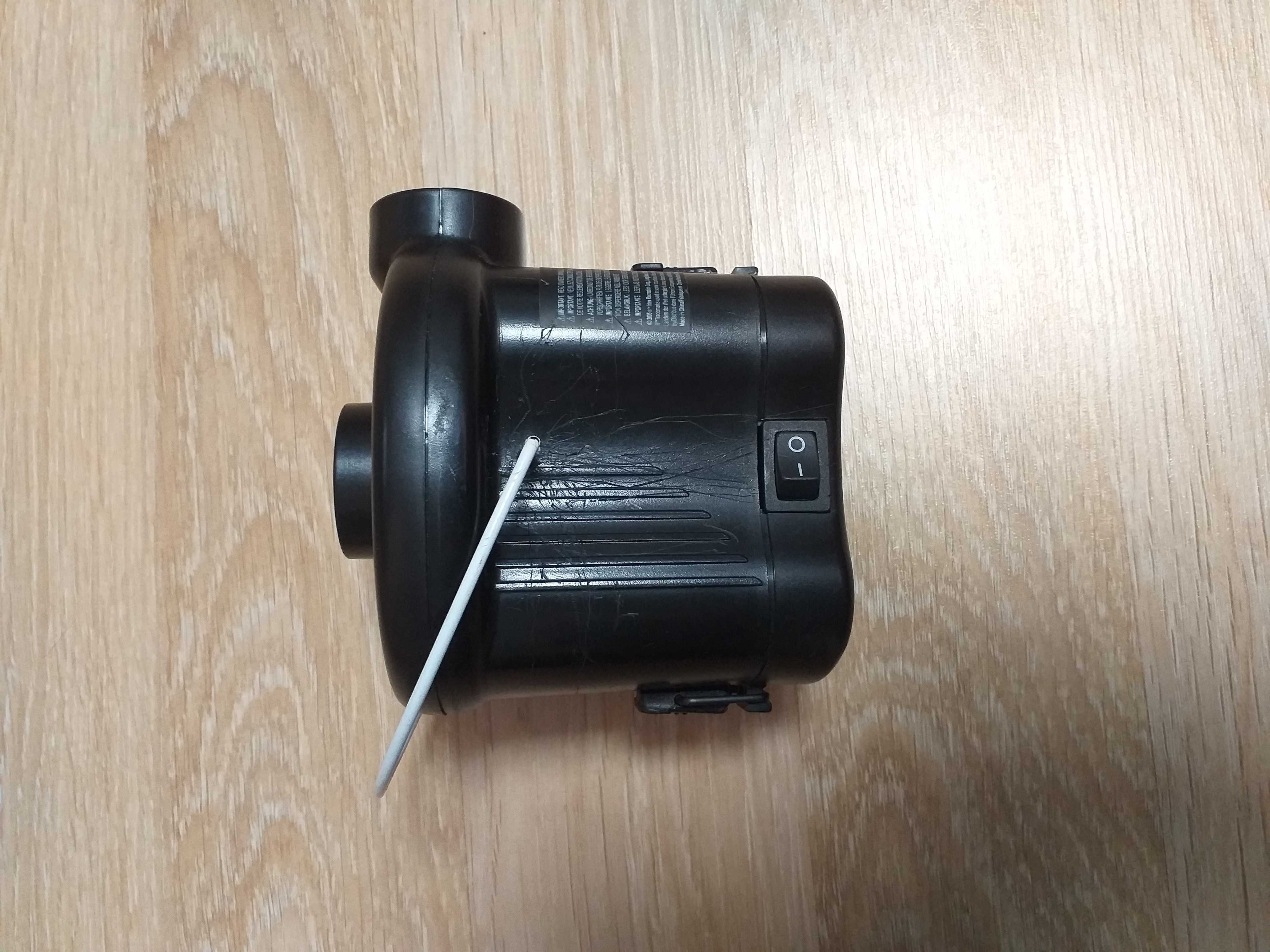 Pompa electrica Intex Quick-Fill cu baterii