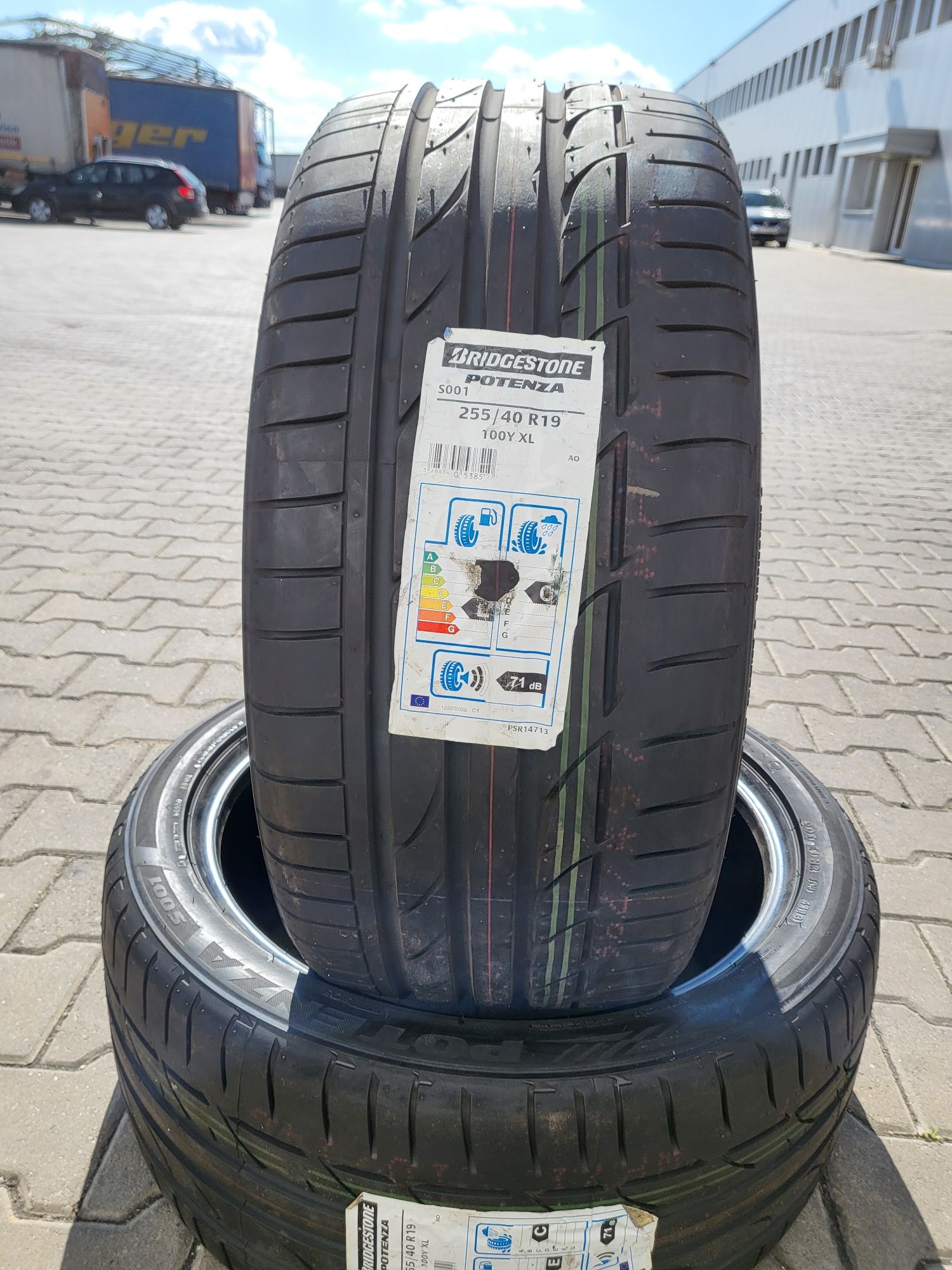 Anvelope turism vara noi Bridgestone 255 40 19