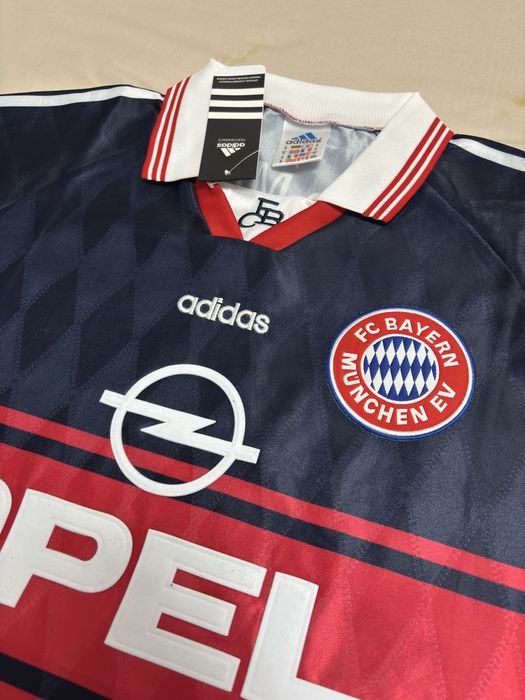 Bayern Munchen 1997-1999 Home Kit