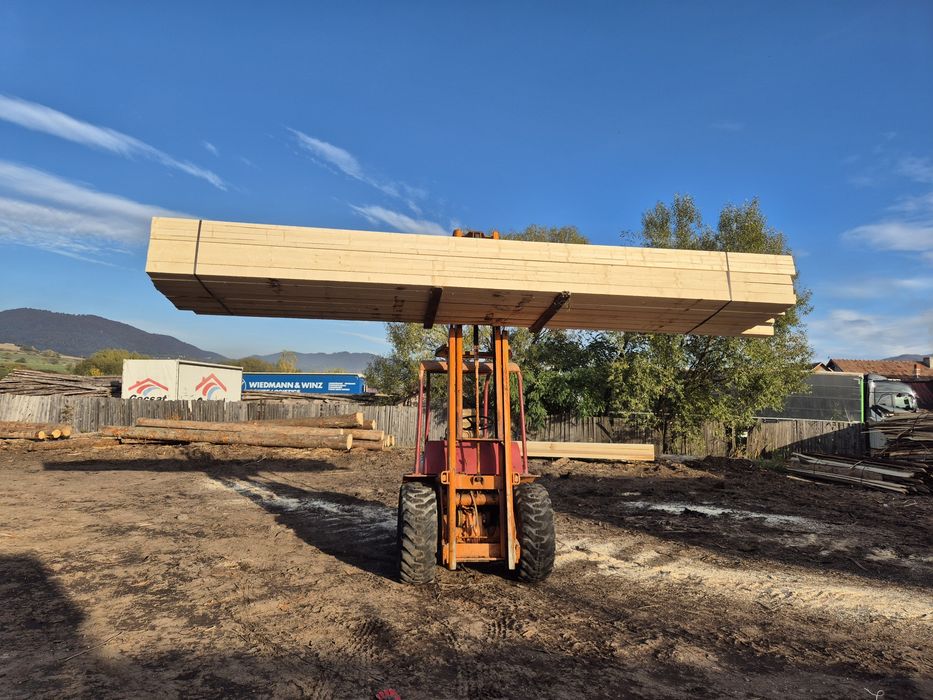 Stivuitor de teren accidentat marca fendt