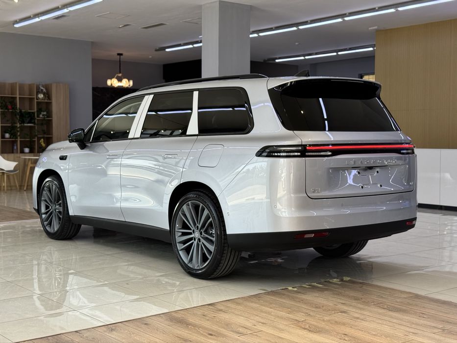 Leapmotor C16 200 Km gibrid 2025