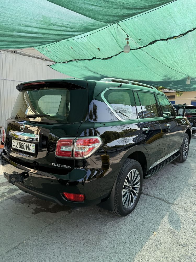 2019 yil Nissan patrol sotiladi xolati zor ,ideal moshina