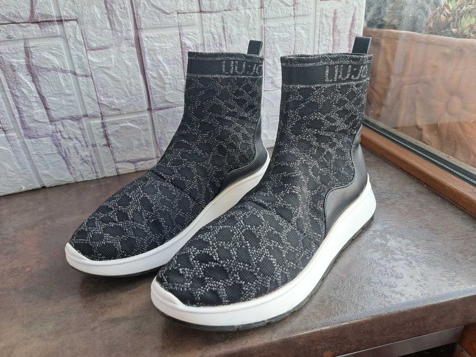 дамски боти,зимни обувки,ботуши Liu Jo номер37