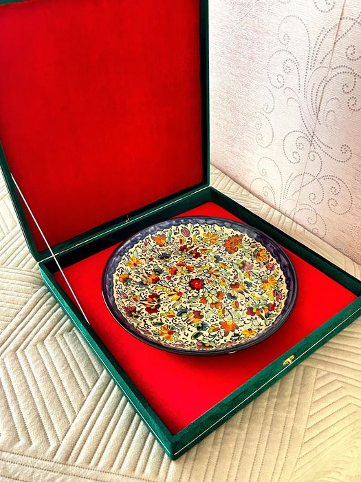 Тарелка ручной работы из Узбекистана