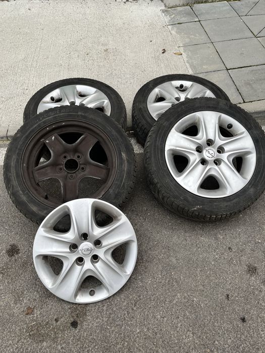 205/55/R16 Hankook Winter 4 бр. зимни с джанти