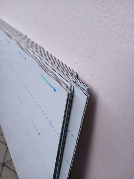 Vând tabla de aluminiu