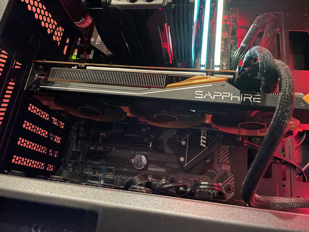 Геймърски компютър Ryzen 5 1600AF/AMD R9 290/