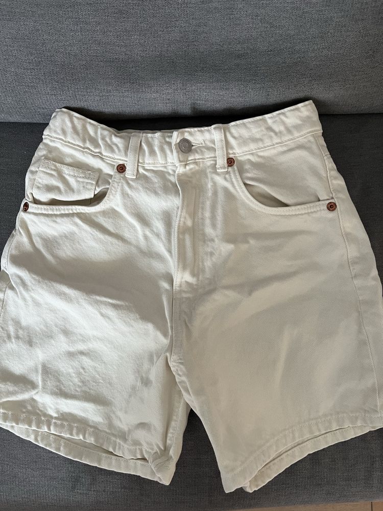 Дамски къси панталонки Zara