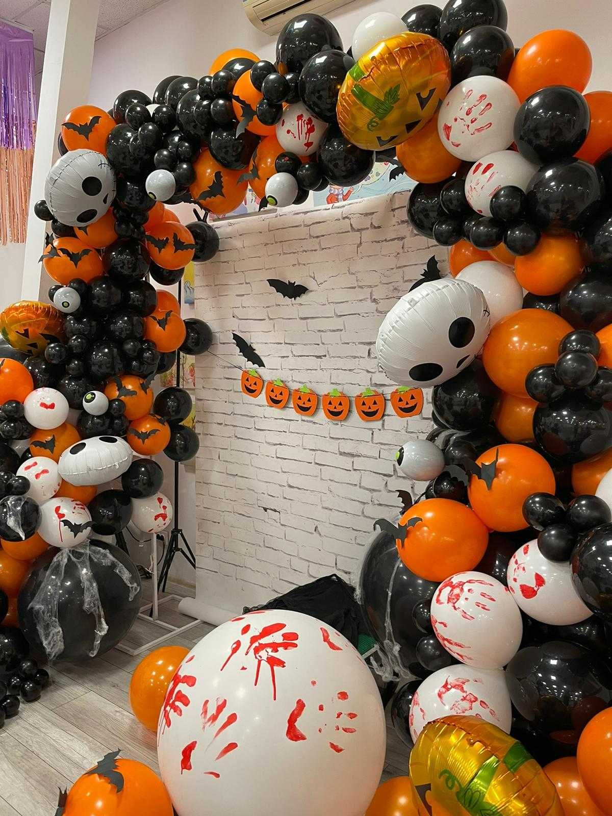 Arcade de baloane elegante și colorate pentru evenimente în Sectorul 1