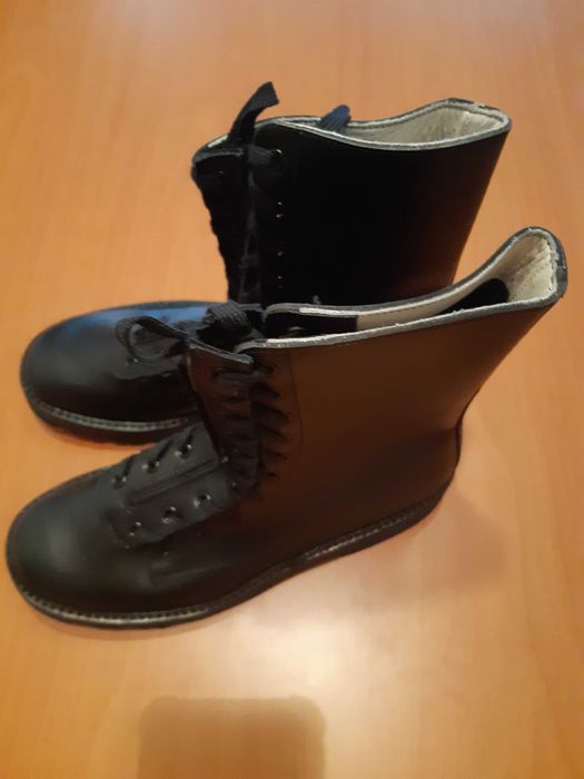 Bocanci barbati piele neagra marimea 44