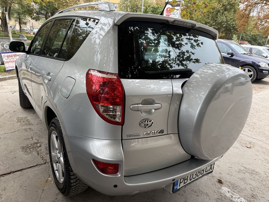 Тойота Рав4, 2,2 дизел D-4D, 136 к.с., 4х4