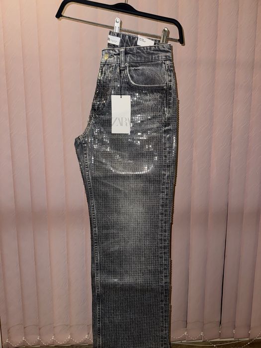 Блестящи дънки на Зара с детайли – 4 чифта