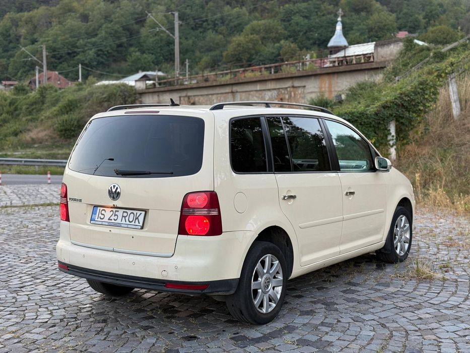 VW Touran Facelift 2008 - 1.9 TDI -Cutie Automata DSG