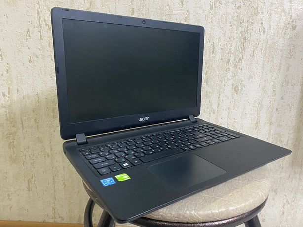 Продам Ноутбук Acer Es1 
Пп  ропрцессор:Pentium N3710 (4ядра)