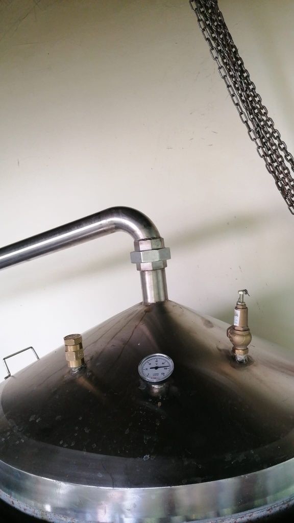 Distilator uleiuri esentiale