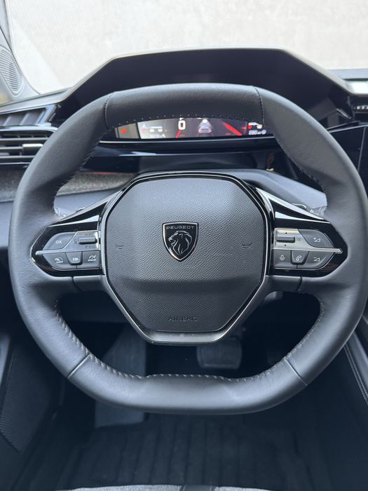 Schimb/Variante Peugeot 408 36.200km din 2023