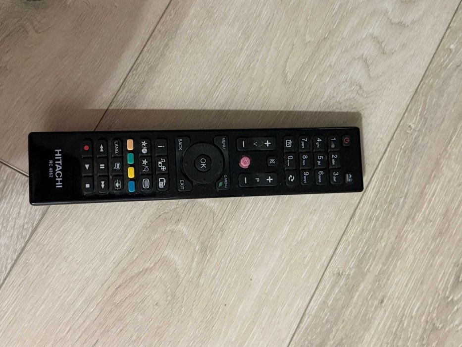 Vand televizor hitachi
