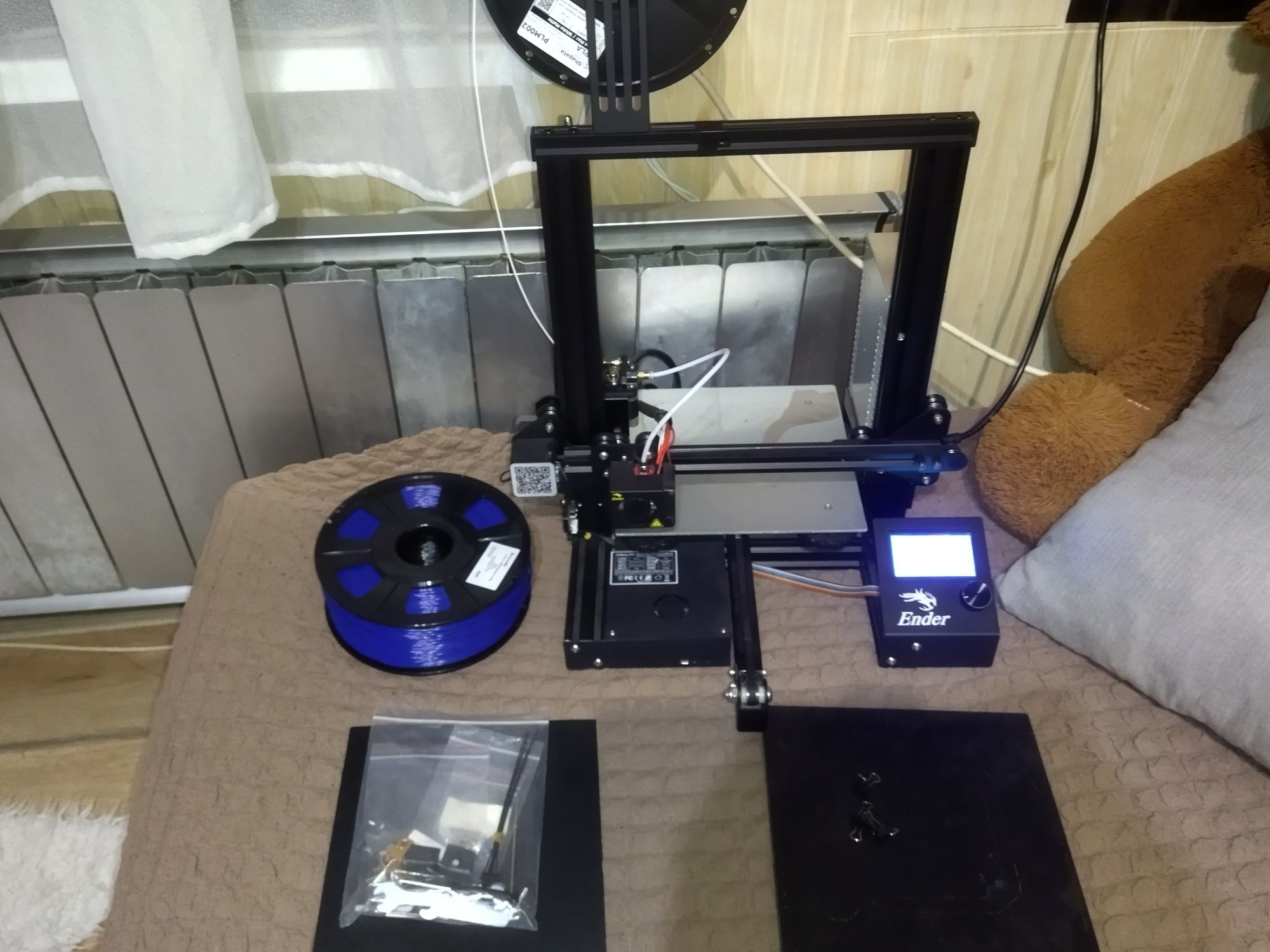 Продавам 3D принтер Creality Ender 3