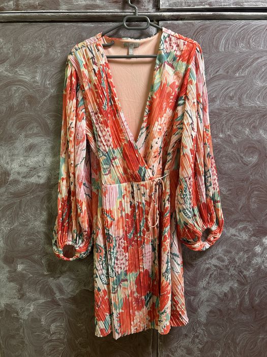 Рокля  НОВА H&M.