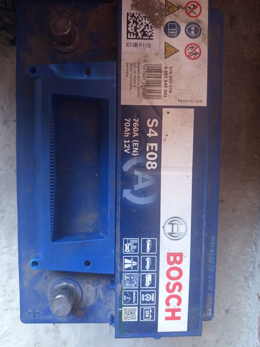 Бош акумолатор. .