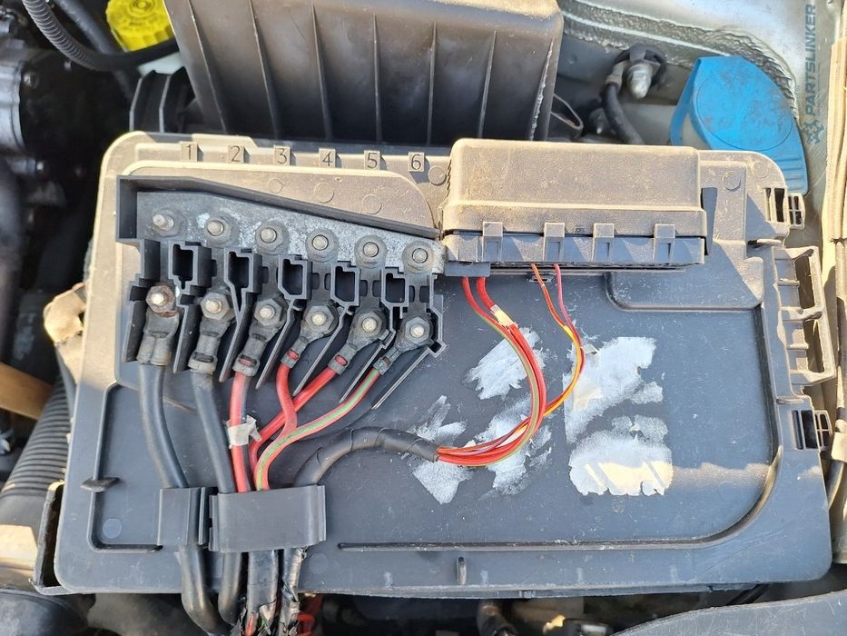 Panou sigurante baterie VOLKSWAGEN POLO 9N_ 2001 - 2009 1.4 TDI AMF, B