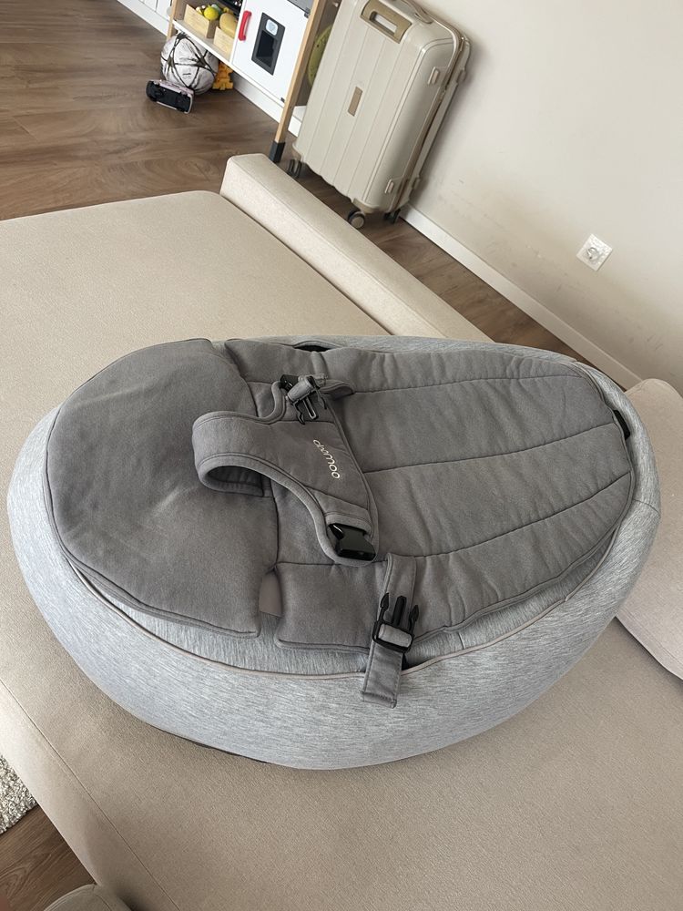 Адаптираща се възглавница/барбарон с люлка Doomoo - Seat`n Swing СИВО