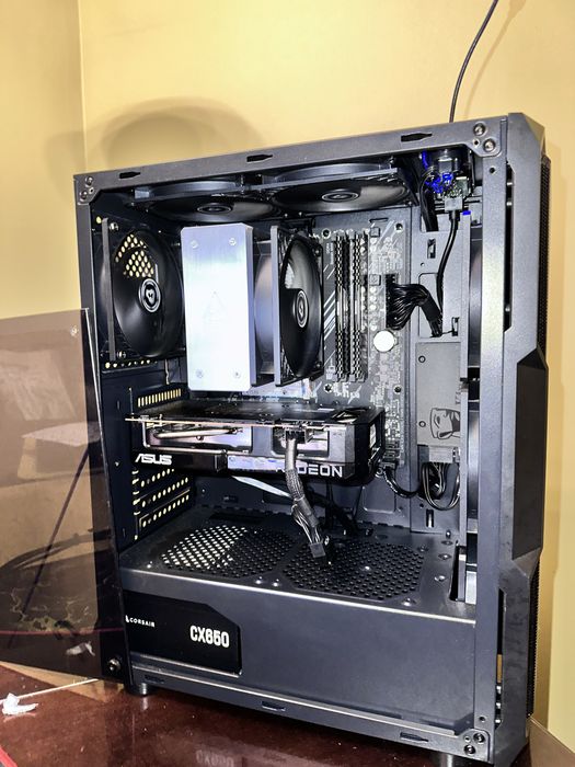 PC Gaming Ryzen 7 5700x, 32GB RAM, RX 7600