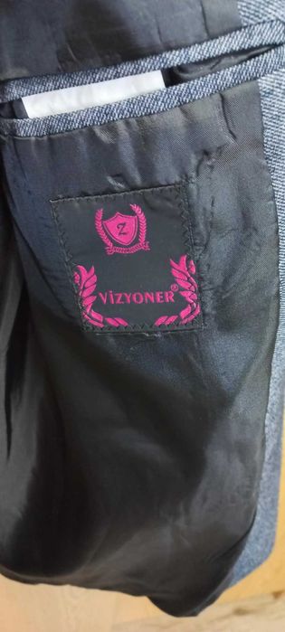 Елегантно мъжко сако, кройка slim fit