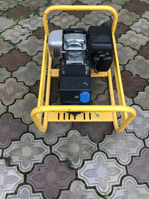 Generator Pramac cu motor Honda