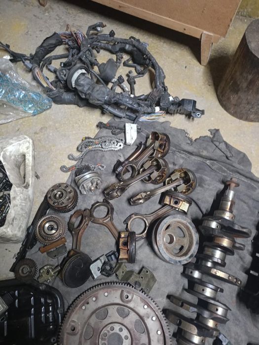 Запчасти от двигателя Infiniti m37