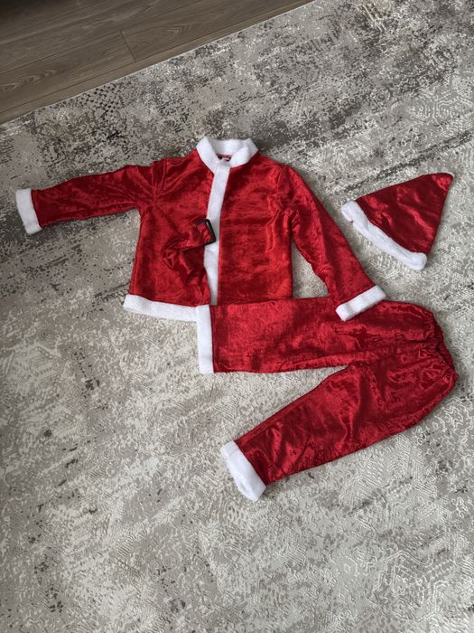 Продам новогодние костюмы