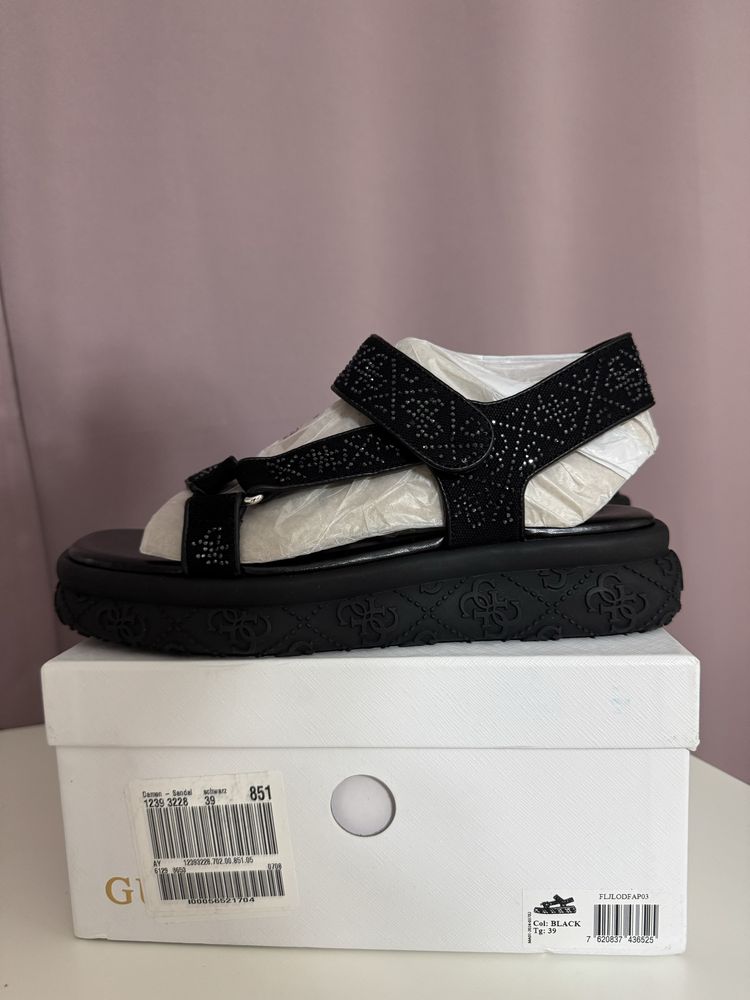 Дамски сандали Guess