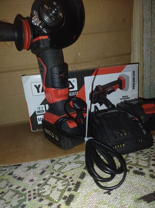 Flex Polizor unghiular Yato 18V