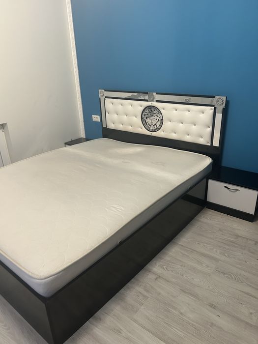 Vand pat 160x200 , cu saltea si noptiere