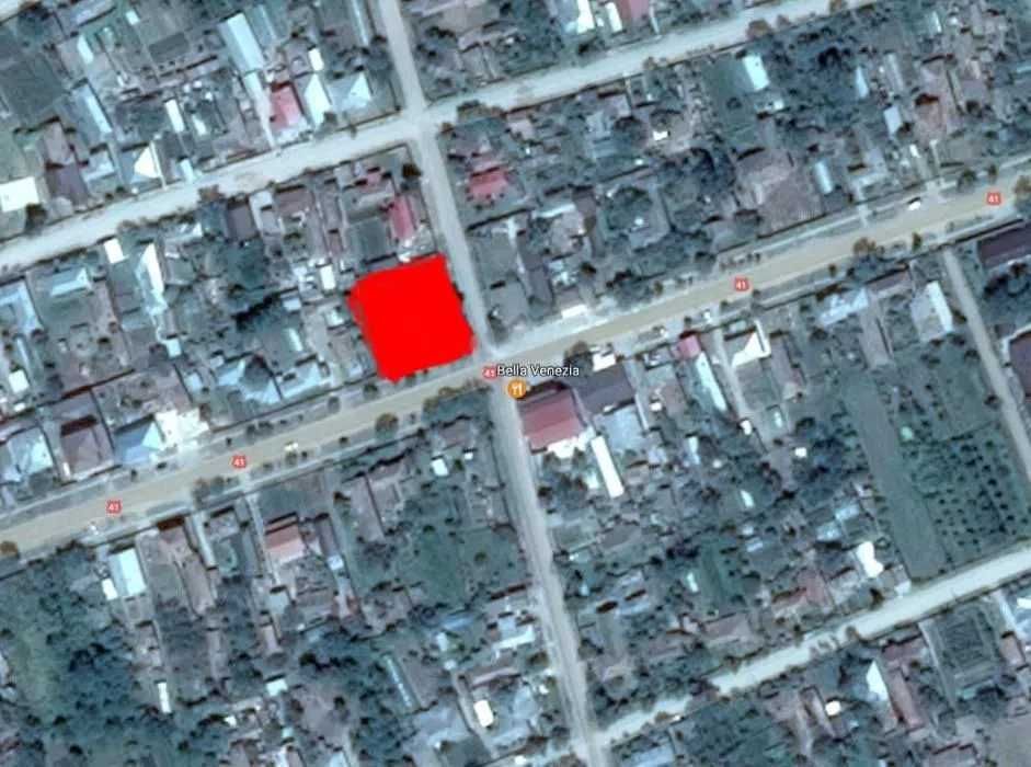 Teren de Casa-Vad Comercial 1303 m2 +300 stradal