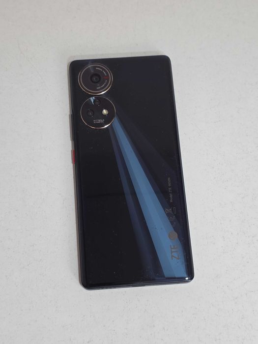ZTE Blade V50, se vinde pentru piese