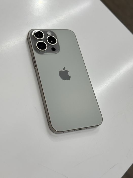 iPhone 15 Pro Max 256 GB Natural Titanium