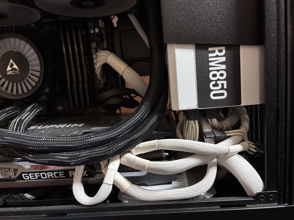 Corsair RM 850W PSU - Захранване