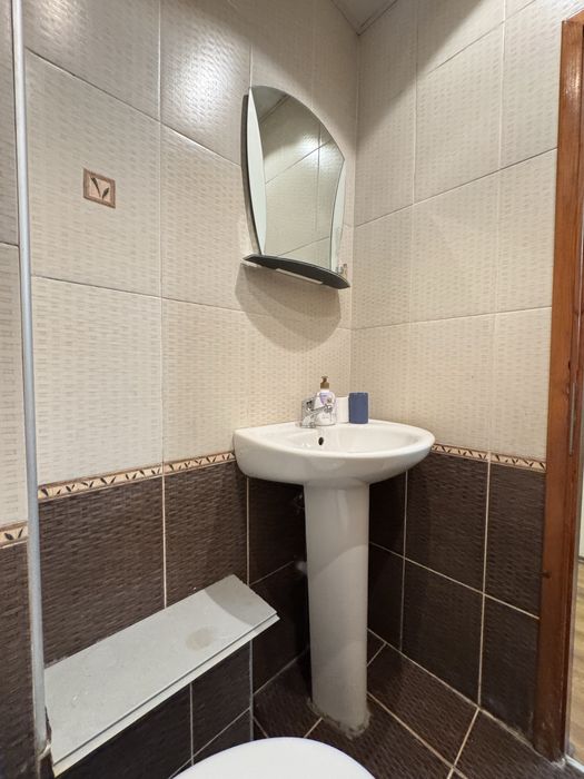 Дава под наем  2 стаи и бокс в гр. Стара Загора