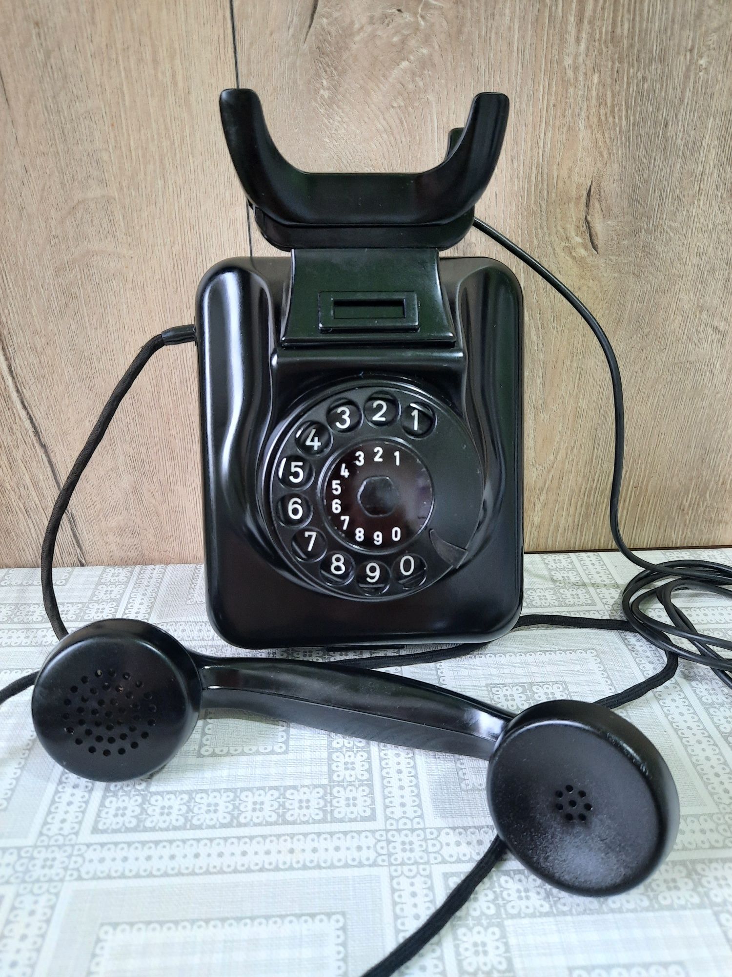 Telefon Siemens & Halske W 49 ( din anul  1952)