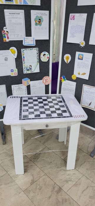 Шахматный стол, настольные игры